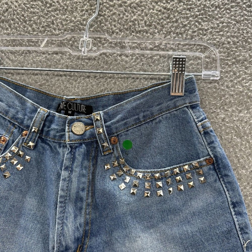 Love Culture Shorts Junior's Medium Blue Denim Distressed Studded Shorts Size M - Picture 3 of 16